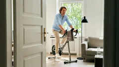 Ergometertraining zu Hause: Mit 10 Minuten täglich zu mehr Leichtigkeit in Hüfte und Alltag